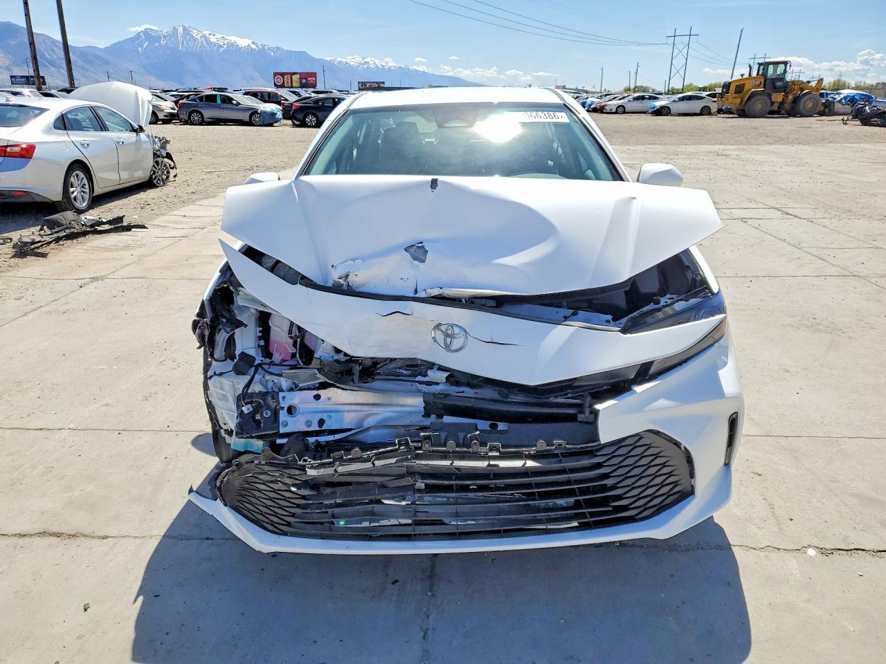 2026 TOYOTA CAMRY LE photo 9