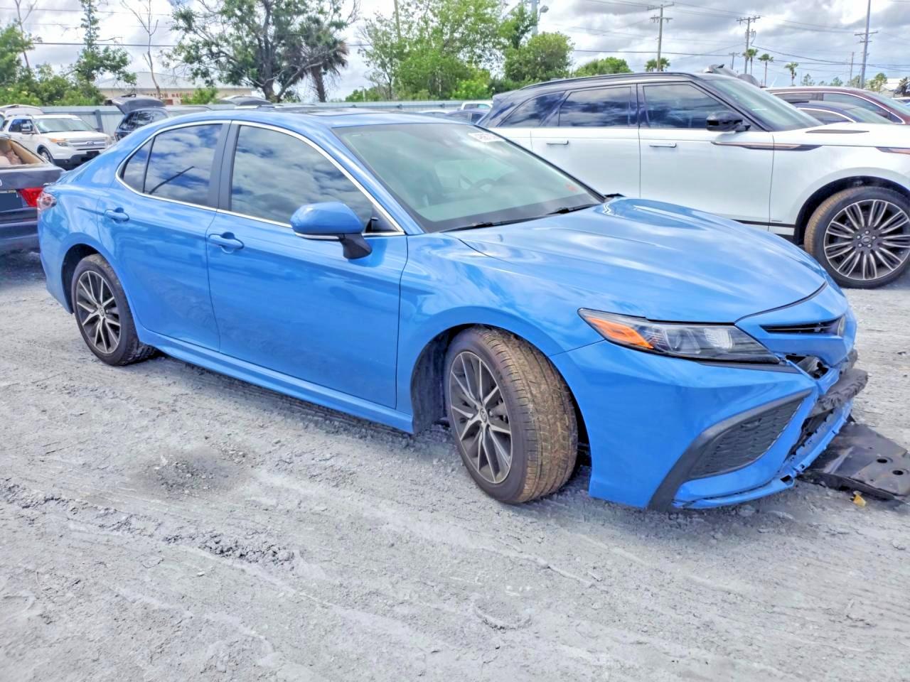 2024 TOYOTA CAMRY SE photo 7