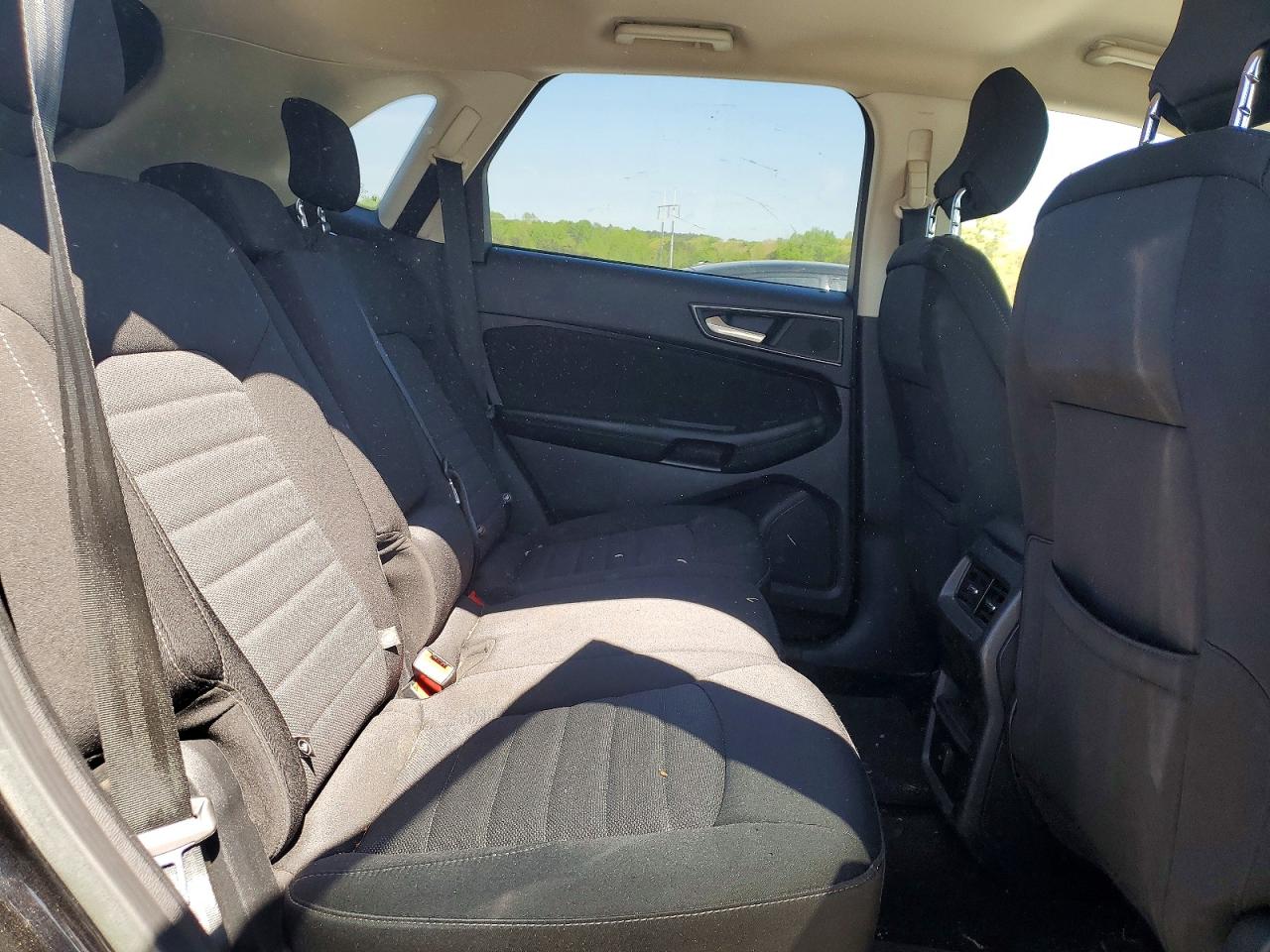2017 FORD EDGE SE photo 21
