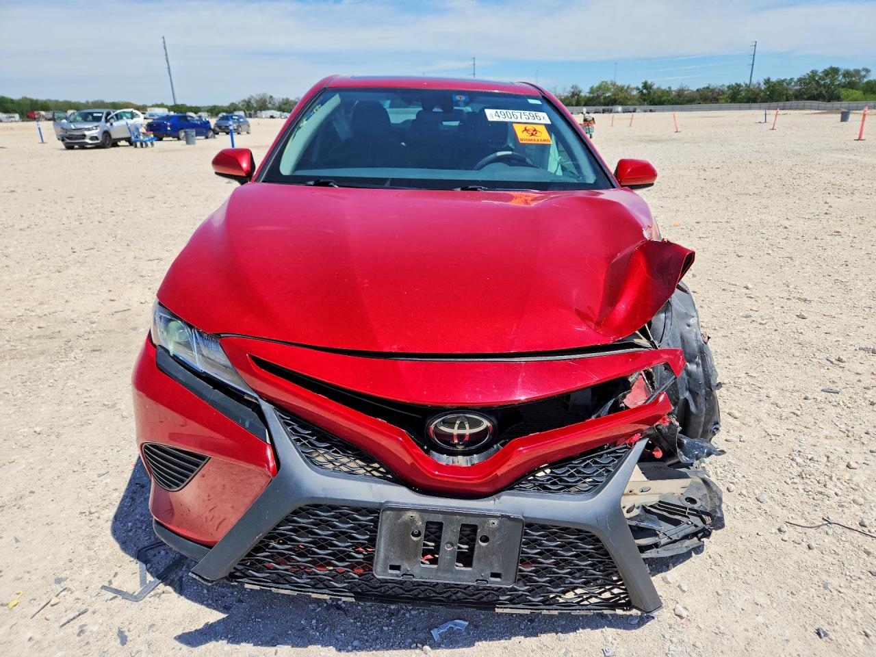 2019 TOYOTA CAMRY SE photo 9