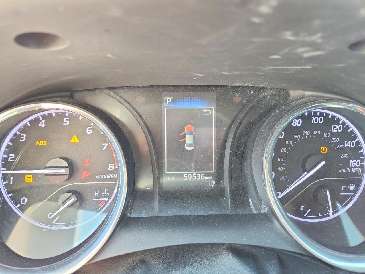 2019 TOYOTA CAMRY SE photo 17