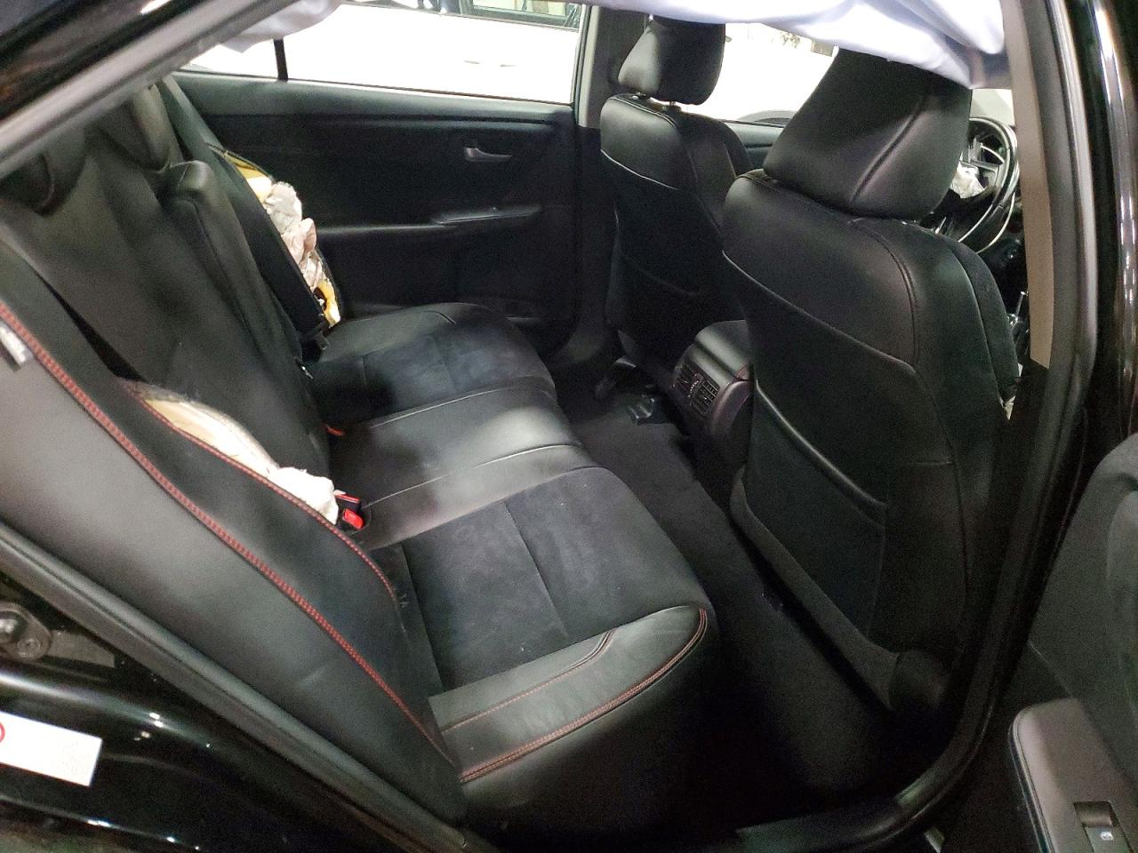 2015 TOYOTA CAMRY XSE photo 10