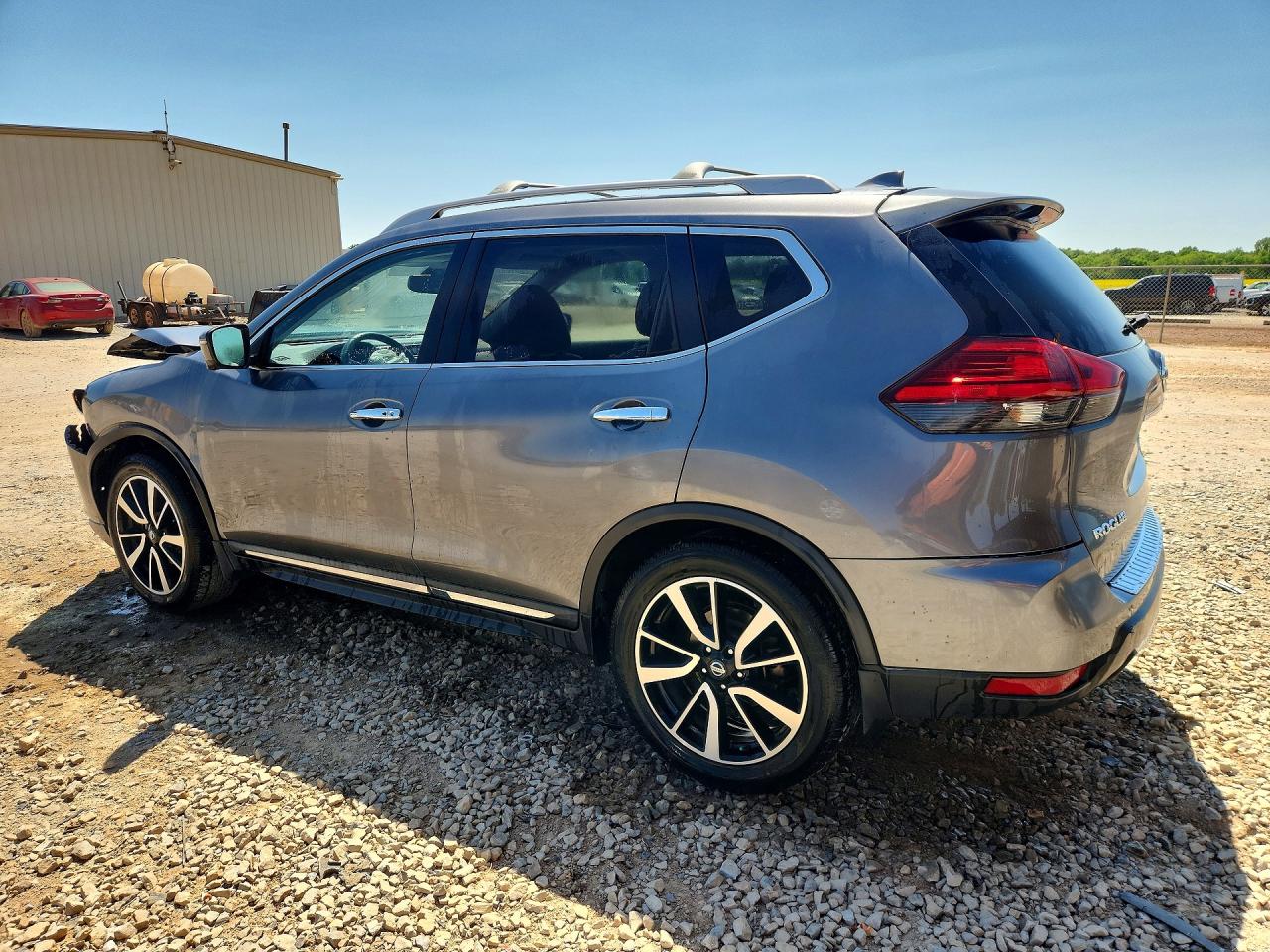 2017 NISSAN ROGUE SL photo 4