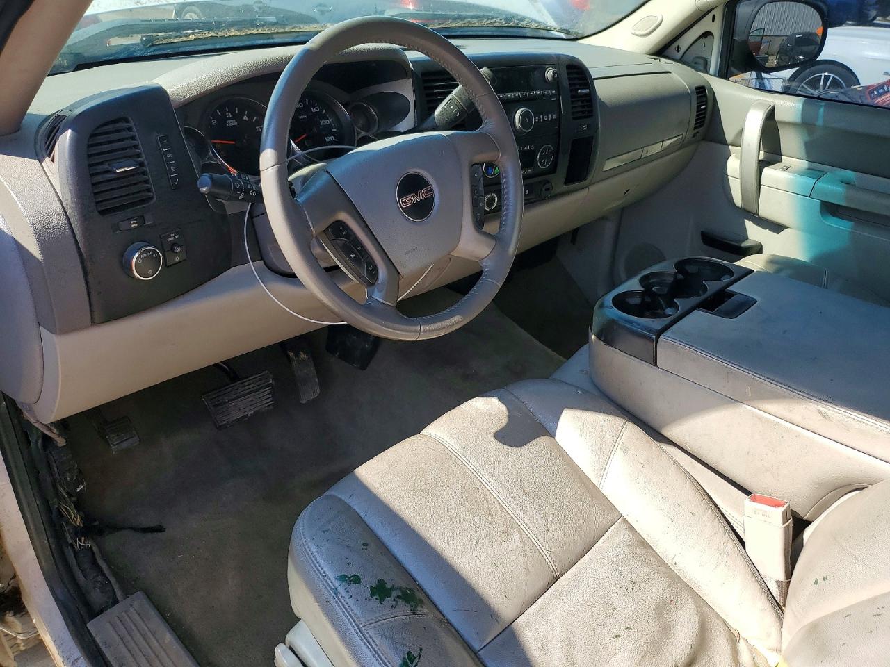 2010 GMC SIERRA K1500 SLE photo 15