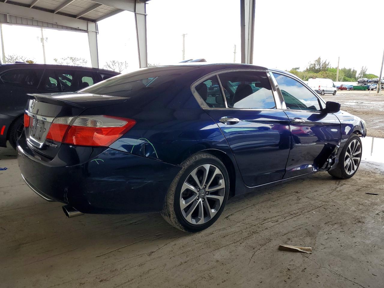 2015 HONDA ACCORD SPORT photo 5