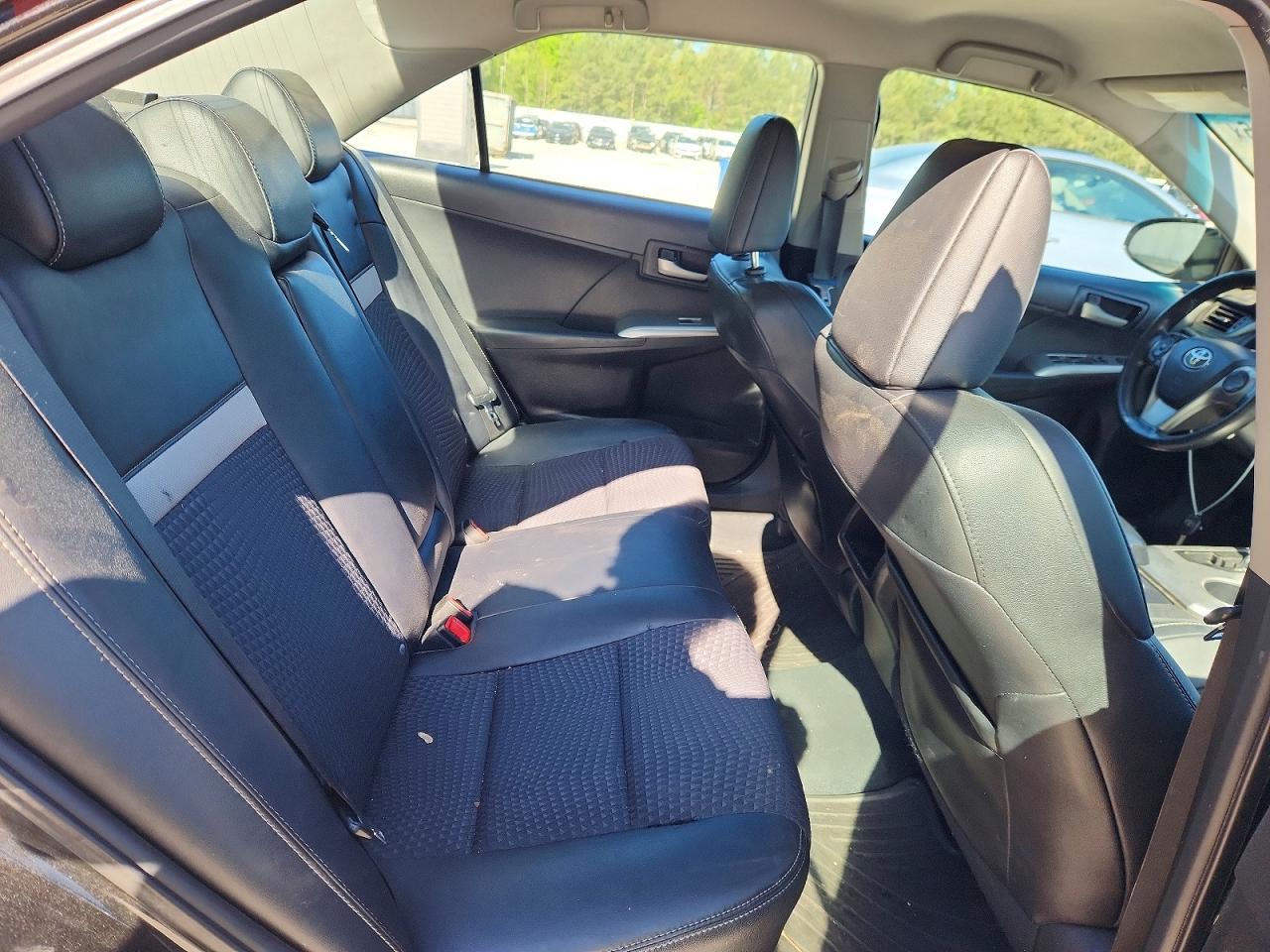 2013 TOYOTA CAMRY SE photo 10