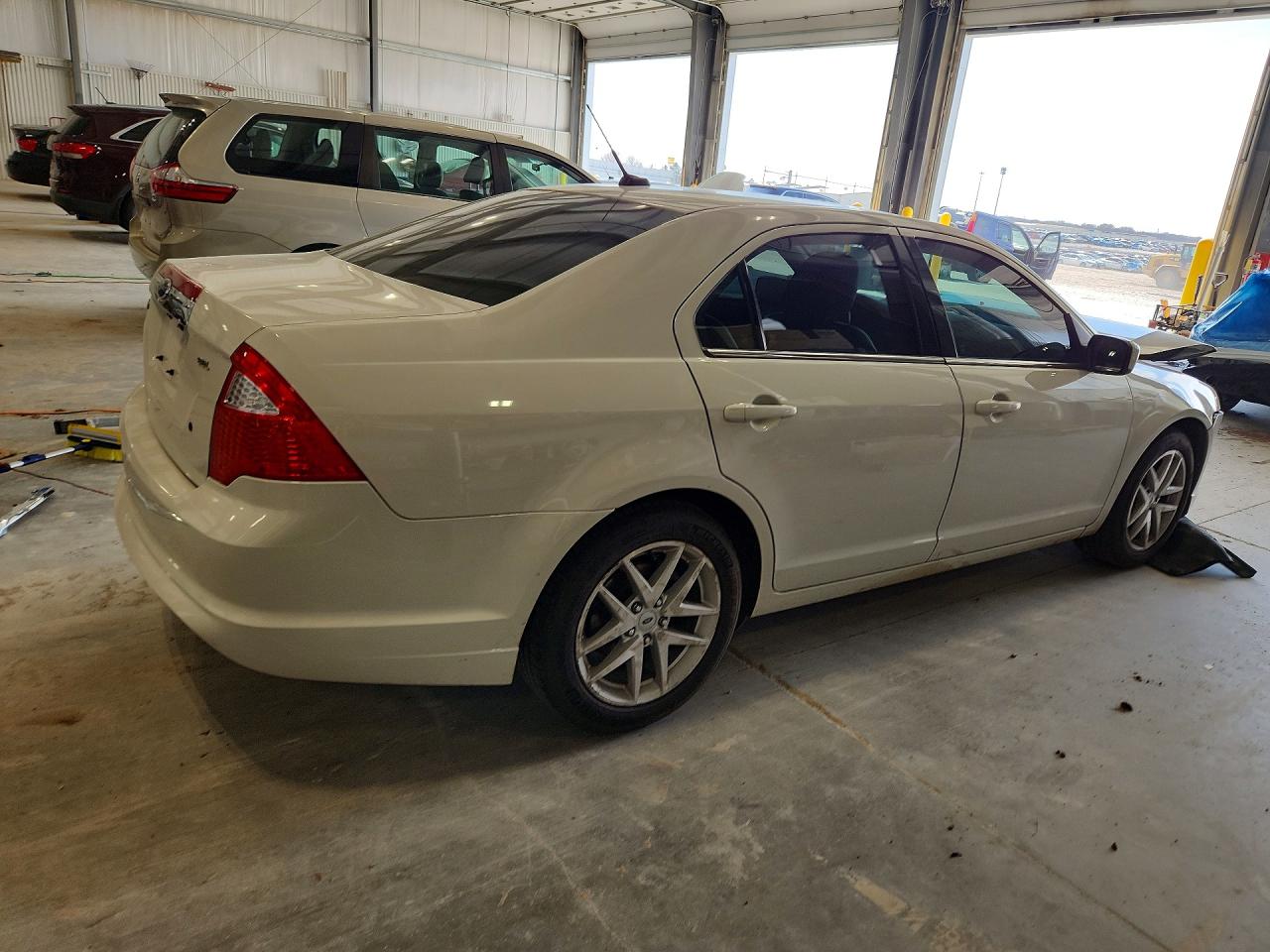 2010 FORD FUSION SEL photo 3