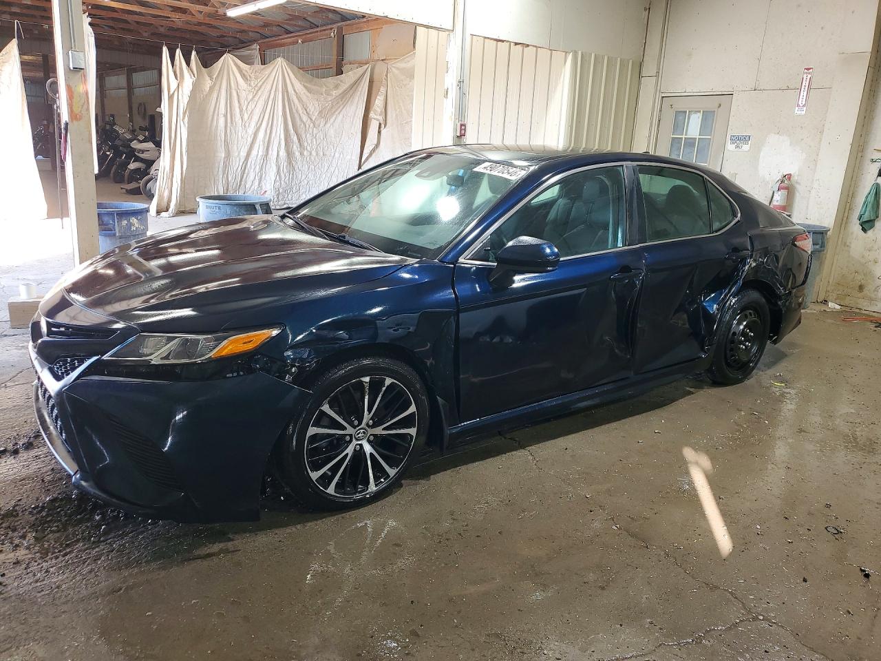 2019 TOYOTA CAMRY