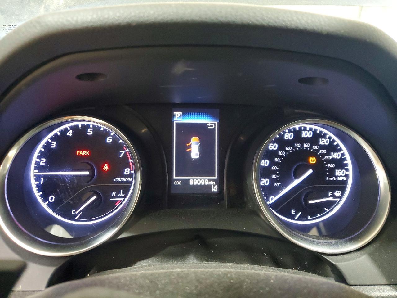 2019 TOYOTA CAMRY SE photo 17