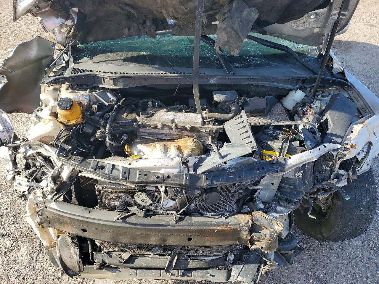 2010 TOYOTA CAMRY BASE photo 21