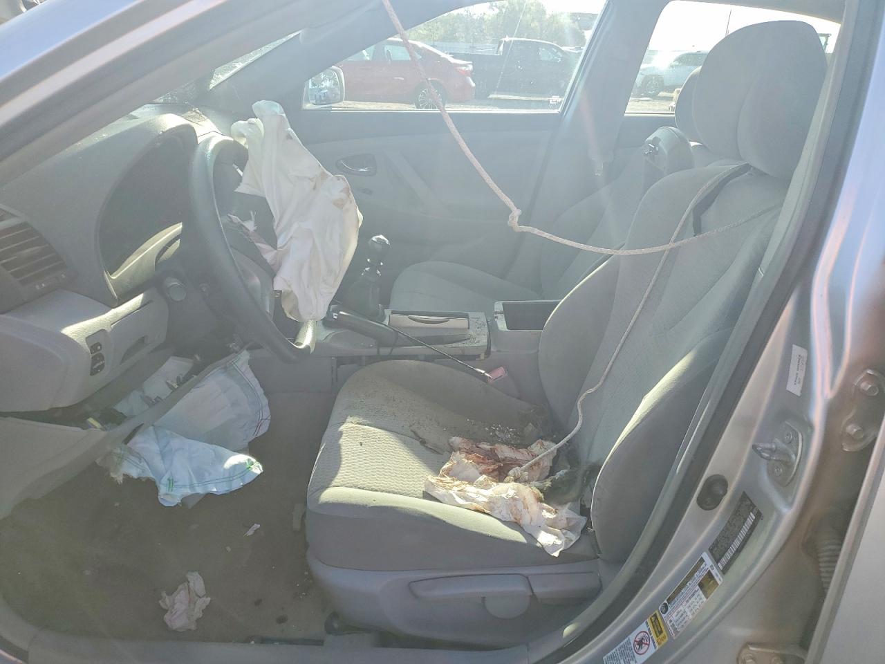2010 TOYOTA CAMRY BASE photo 13