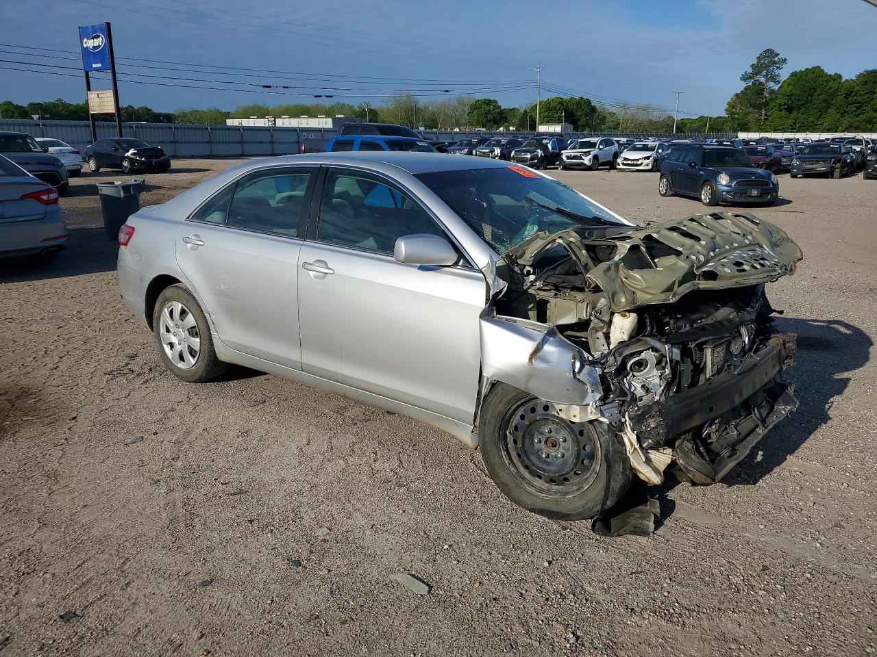 2010 TOYOTA CAMRY BASE photo 7