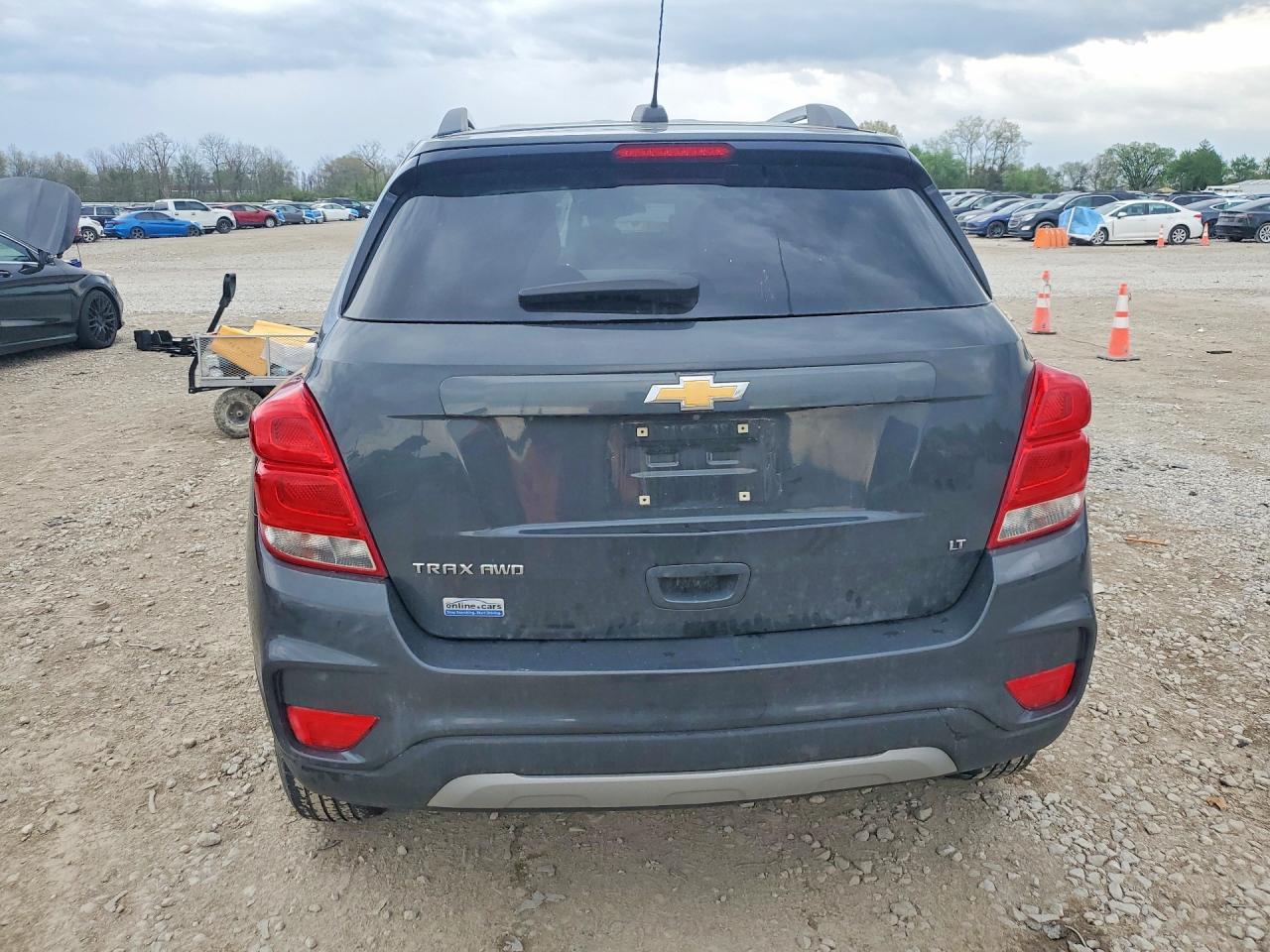 2018 CHEVROLET TRAX 1LT photo 6