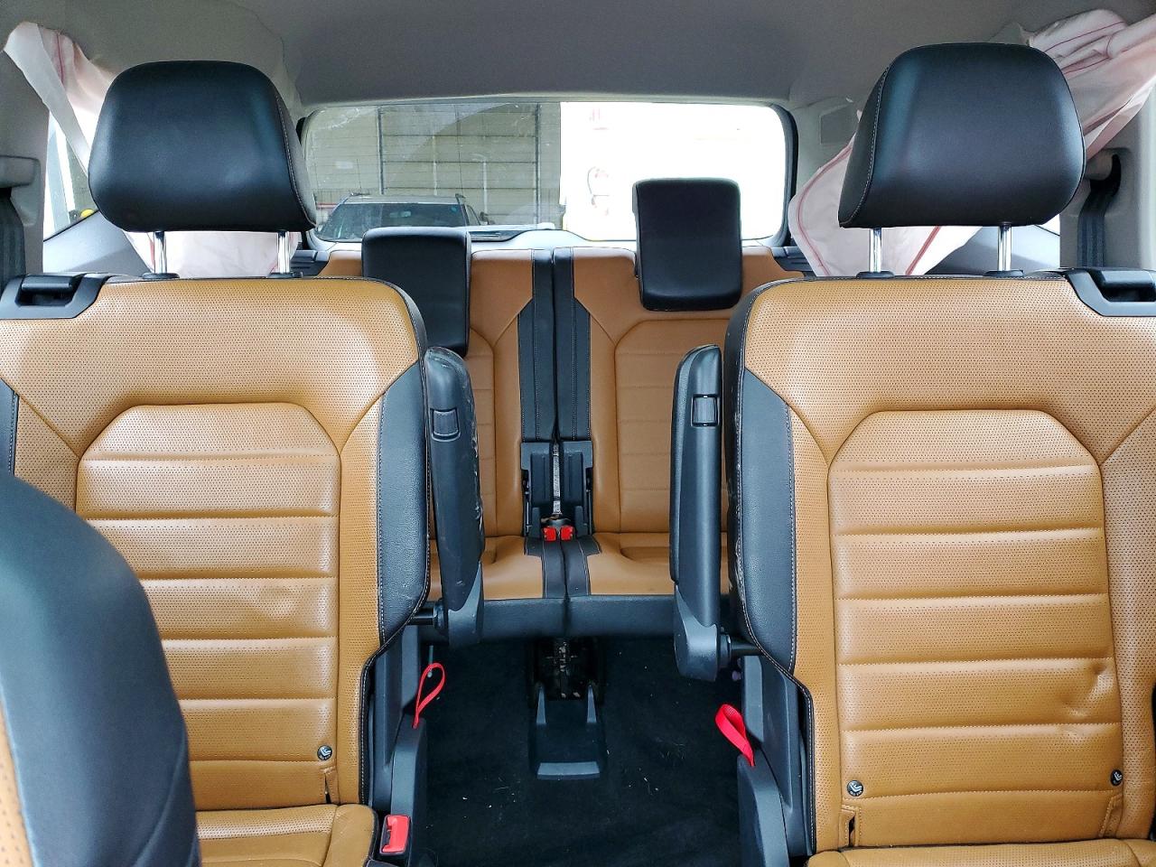 2018 VOLKSWAGEN ATLAS SEL PREMIUM photo 10