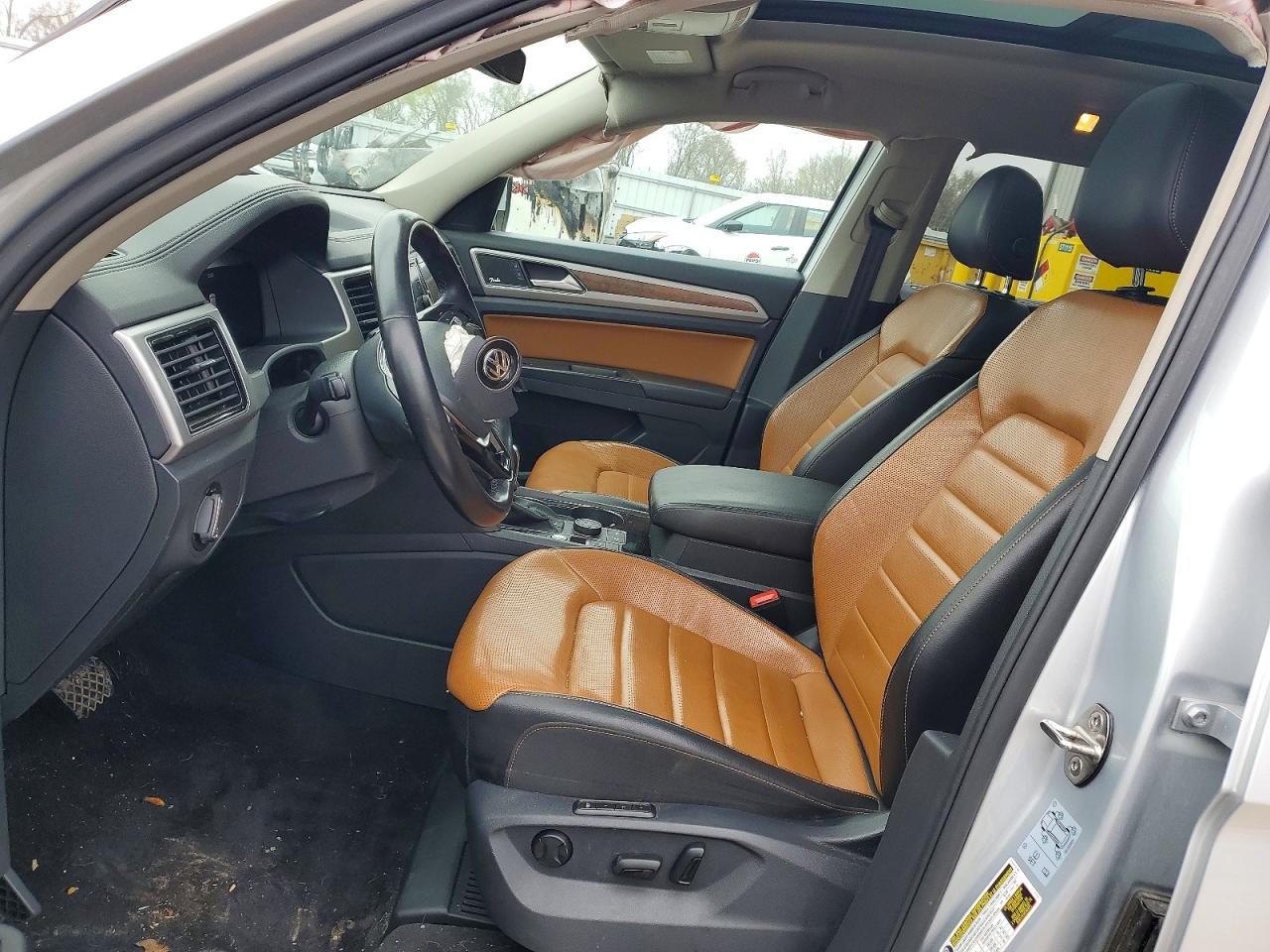 2018 VOLKSWAGEN ATLAS SEL PREMIUM photo 7