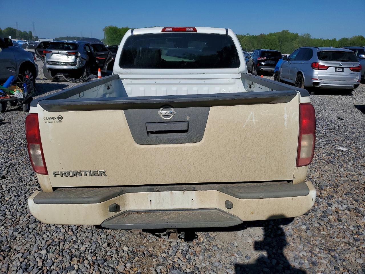 2019 NISSAN FRONTIER S photo 11