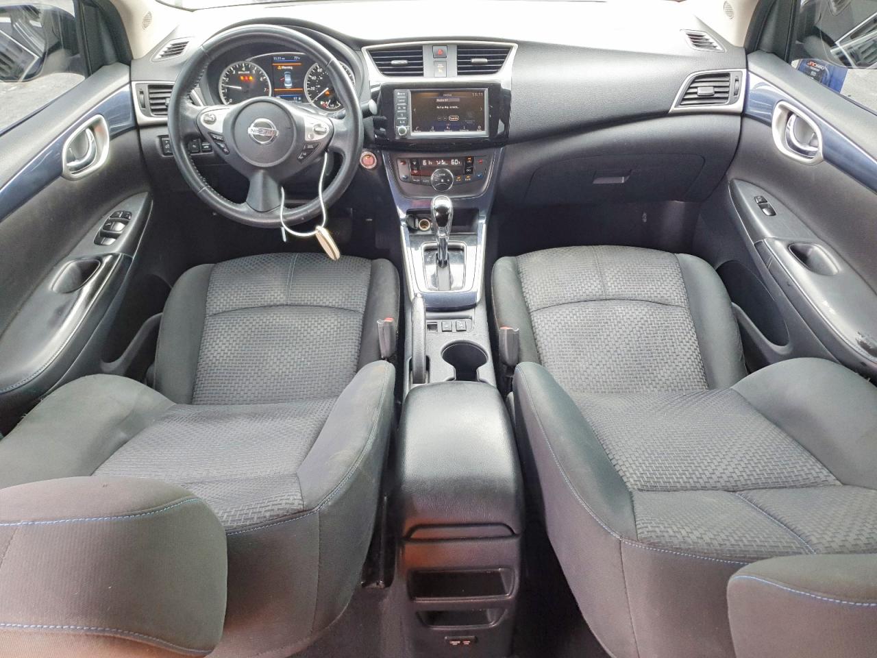 2019 NISSAN SENTRA SR photo 8