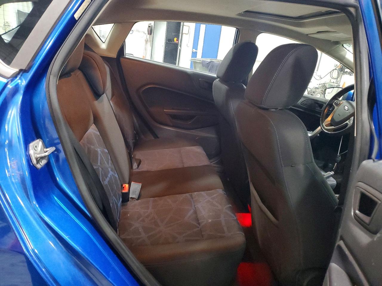 2011 FORD FIESTA SES photo 28