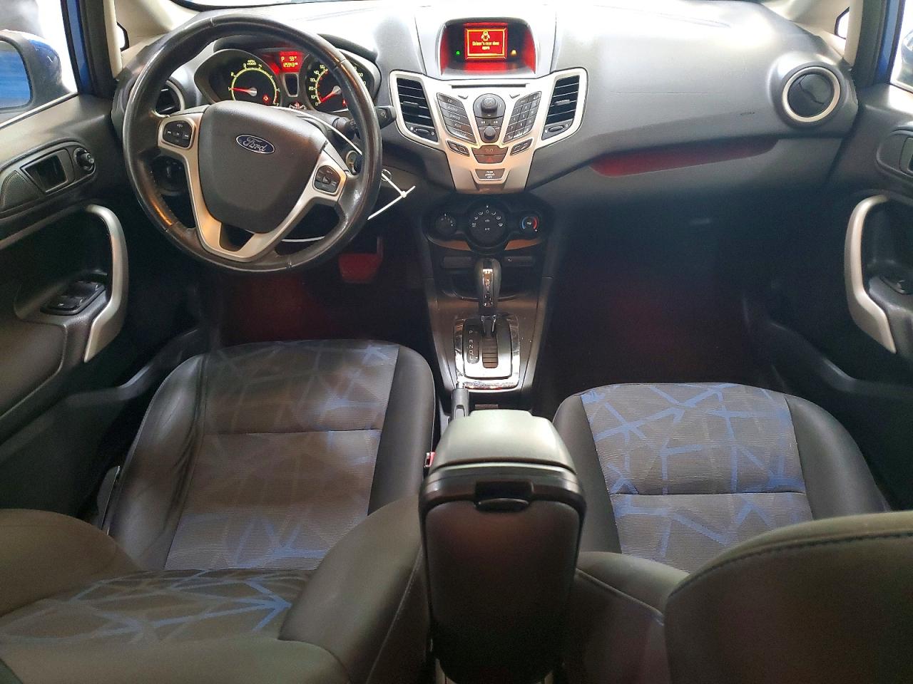 2011 FORD FIESTA SES photo 22