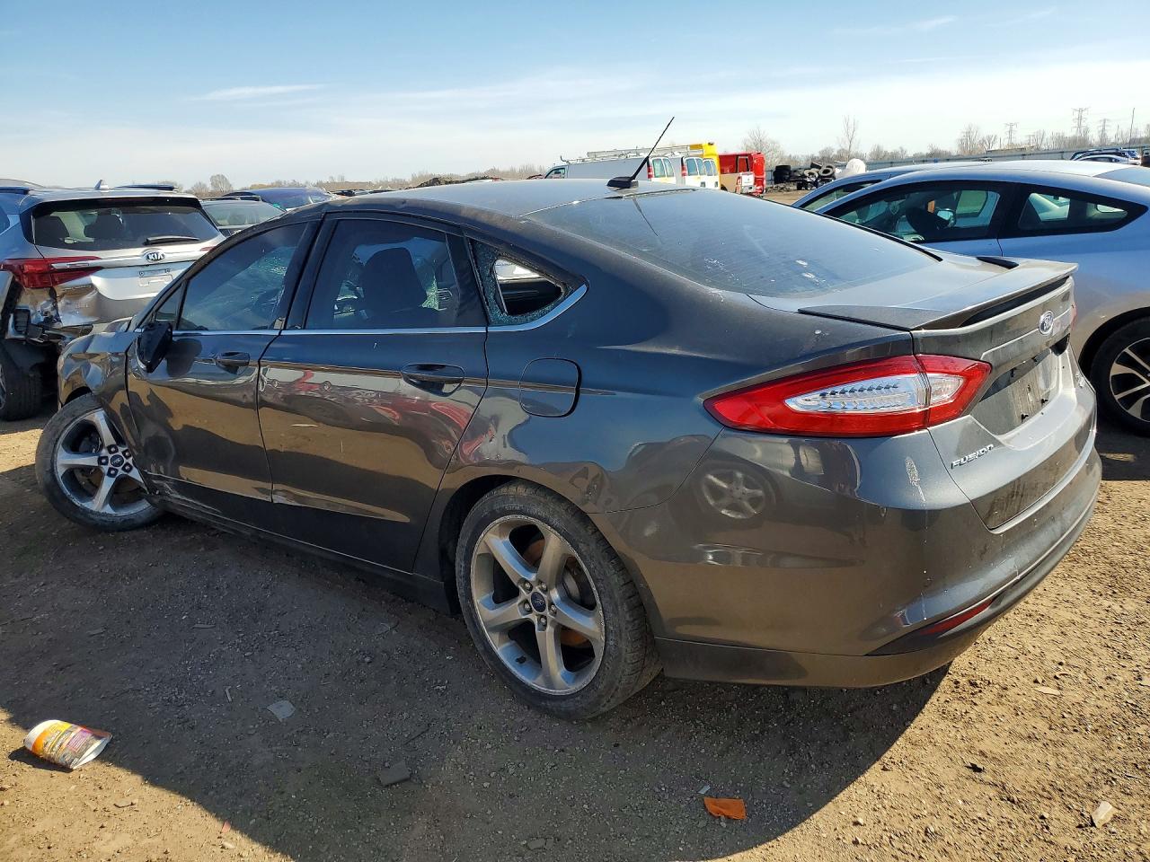 2015 FORD FUSION SE photo 3