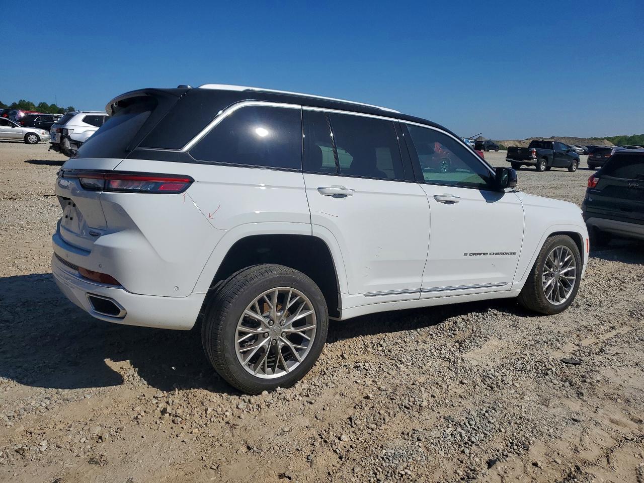 2023 JEEP GRAND CHEROKEE SUMMIT photo 5