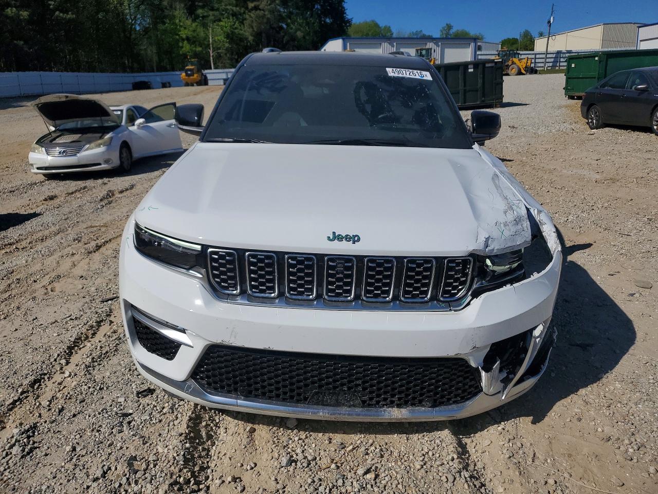 2023 JEEP GRAND CHEROKEE SUMMIT photo 9