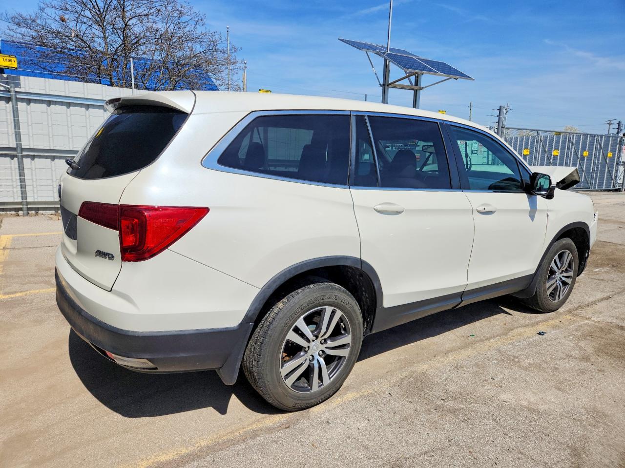 2016 HONDA PILOT EXL photo 5