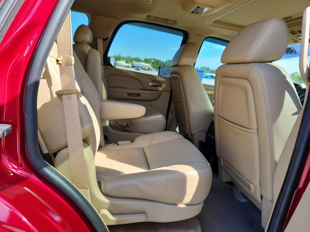 2009 CADILLAC ESCALADE LUXURY photo 11