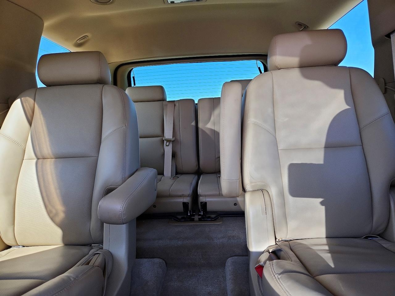 2009 CADILLAC ESCALADE LUXURY photo 10