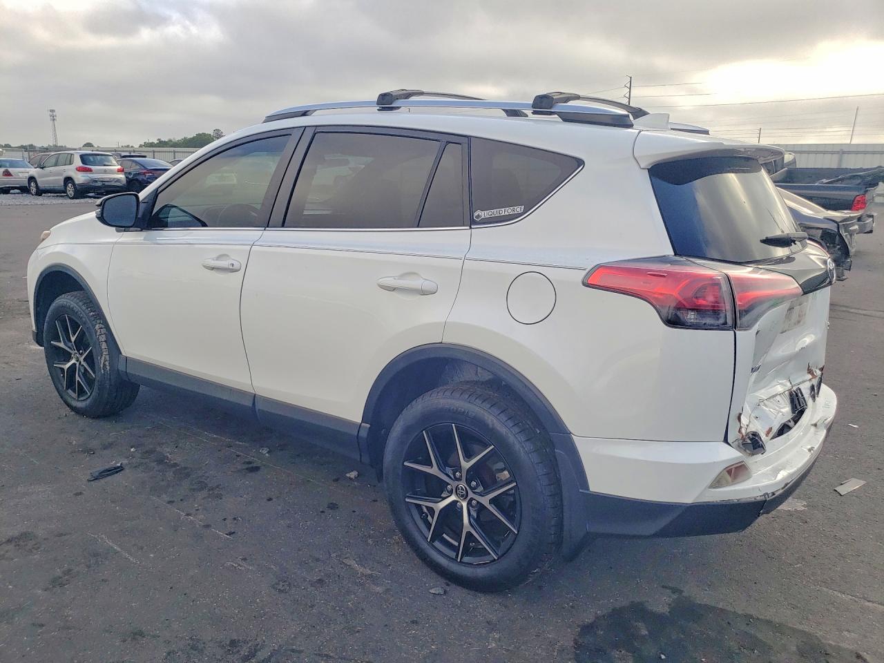 2016 TOYOTA RAV4 SE photo 2
