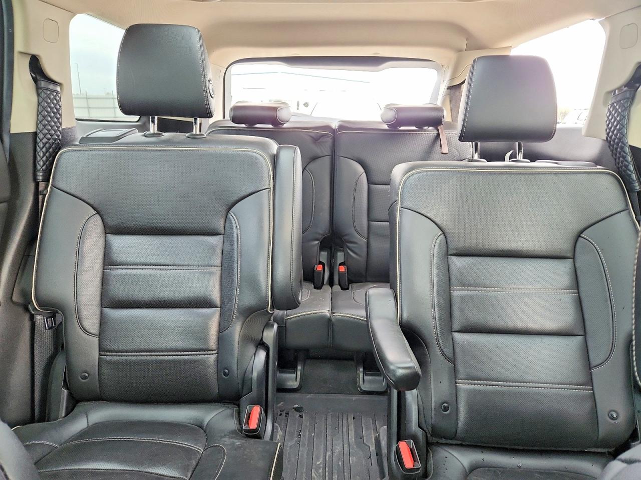 2019 GMC ACADIA DENALI photo 19