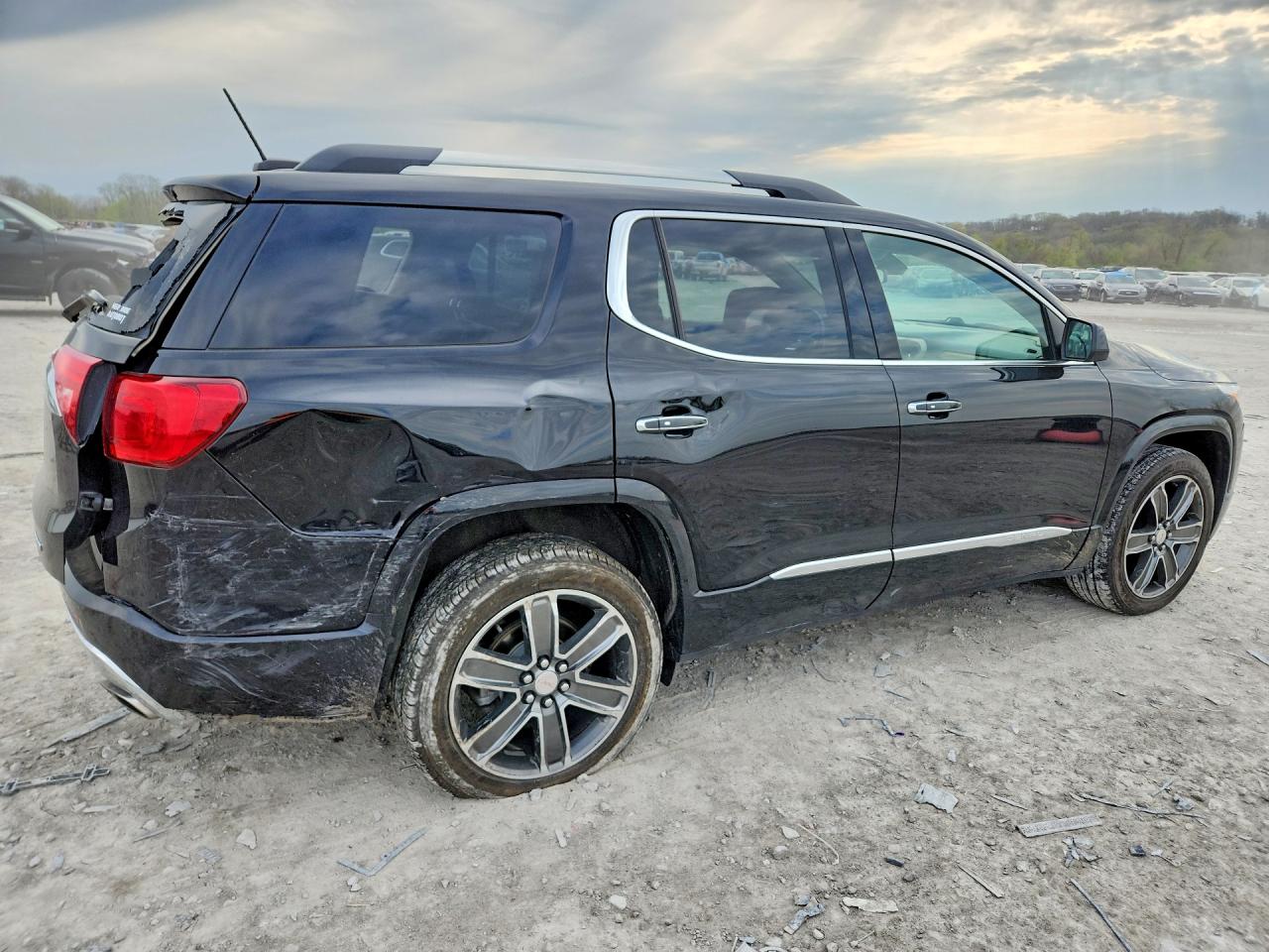 2019 GMC ACADIA DENALI photo 5