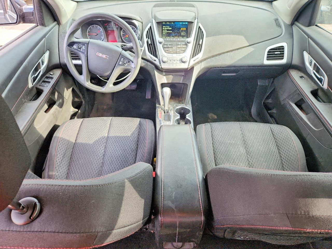 2015 GMC TERRAIN SLE photo 8