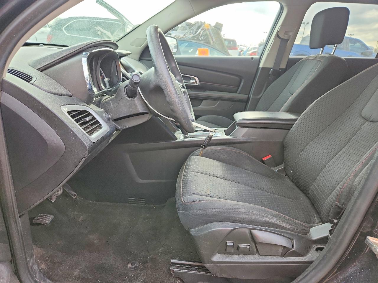 2015 GMC TERRAIN SLE photo 7