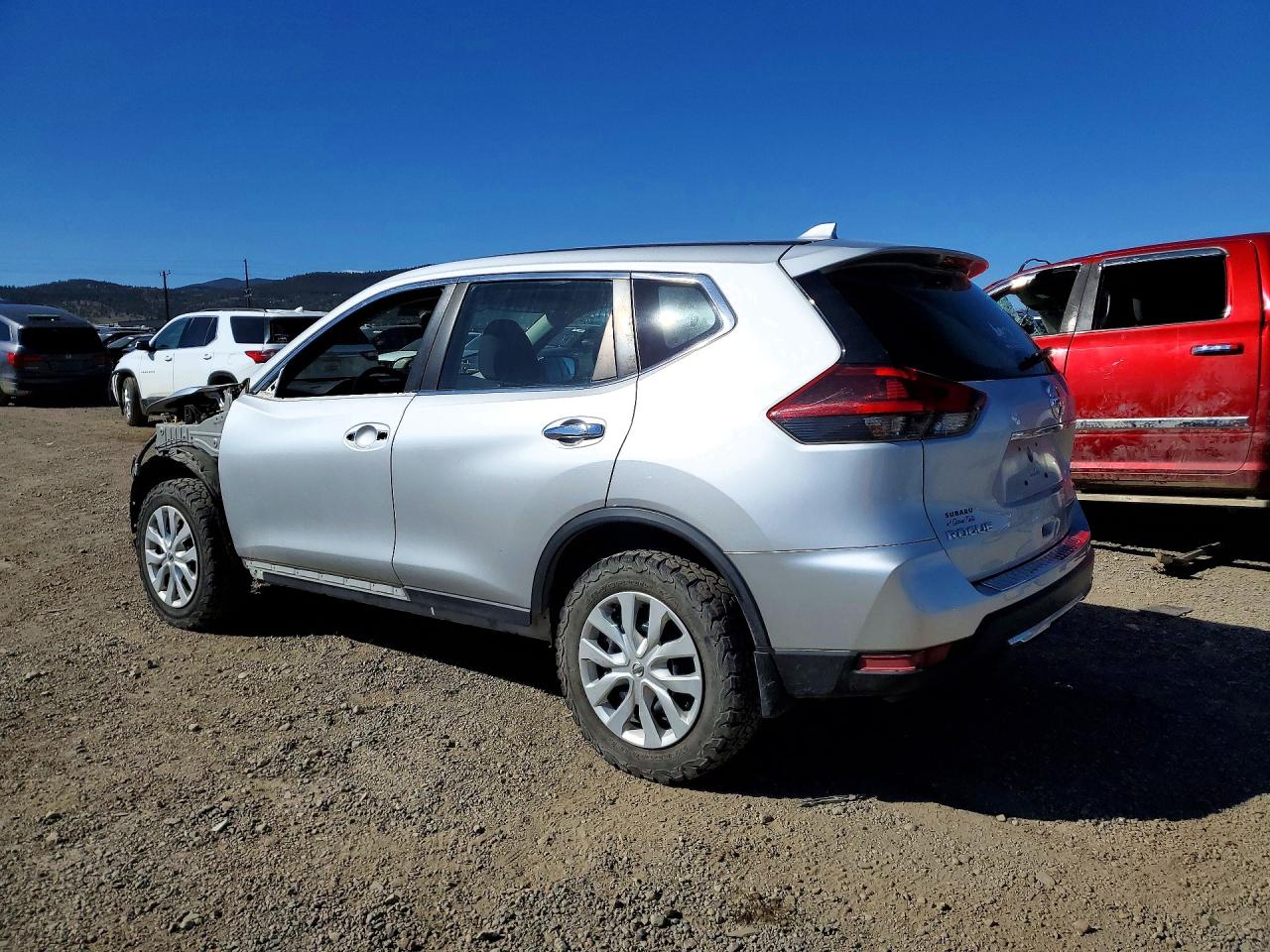 2018 NISSAN ROGUE S photo 4