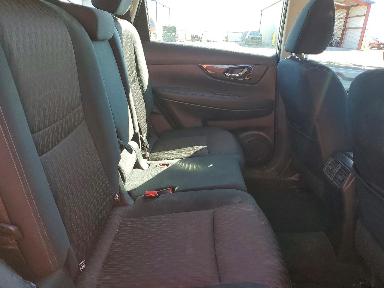 2018 NISSAN ROGUE S photo 28