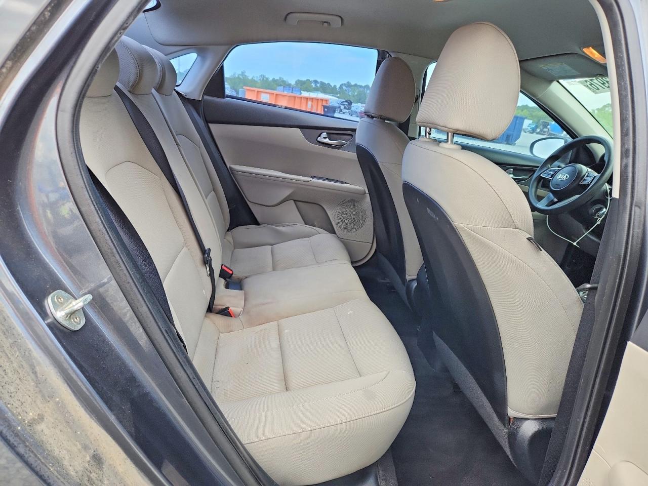 2020 KIA FORTE LXS photo 28