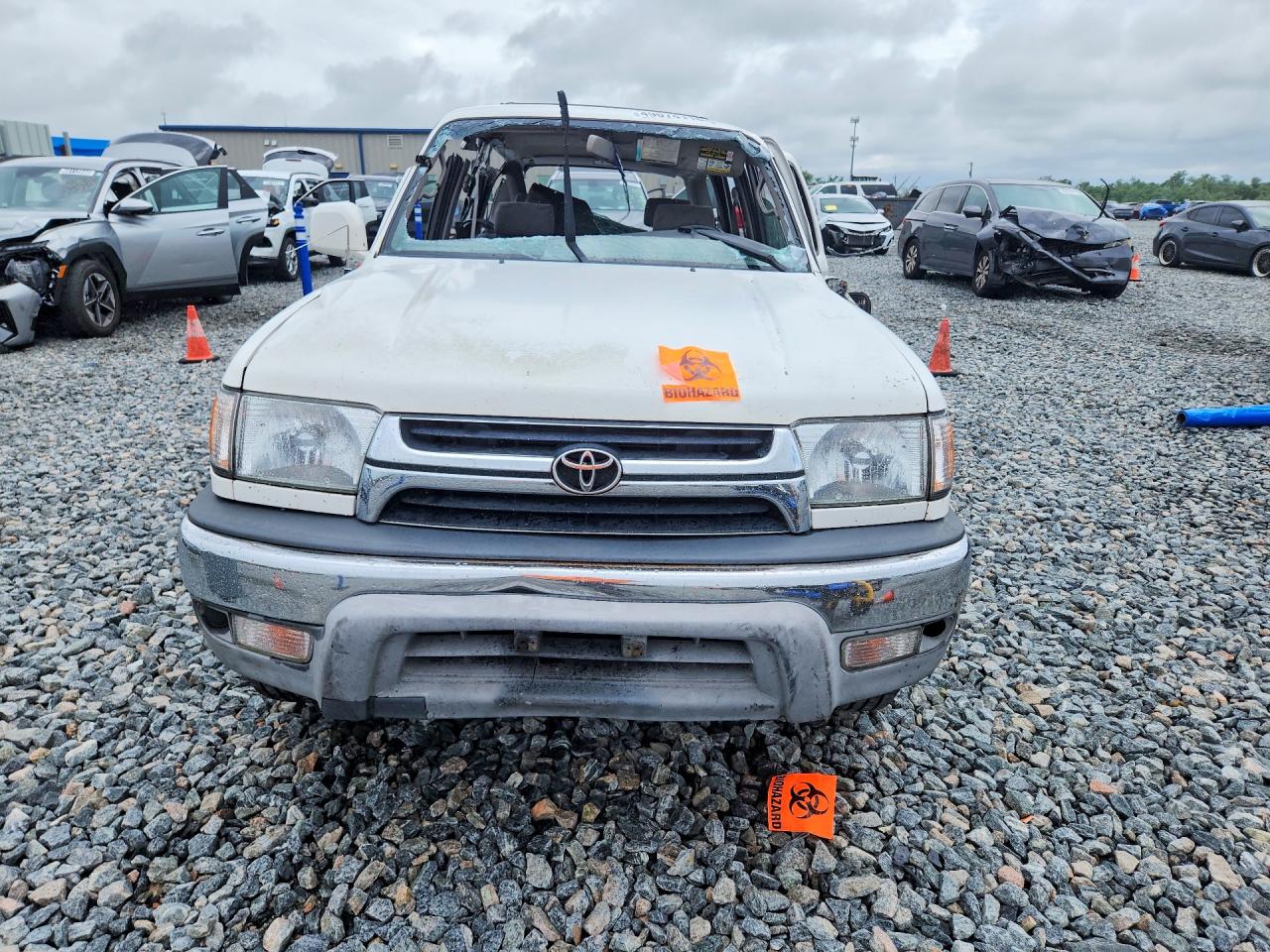 2002 TOYOTA 4RUNNER SR5 photo 9