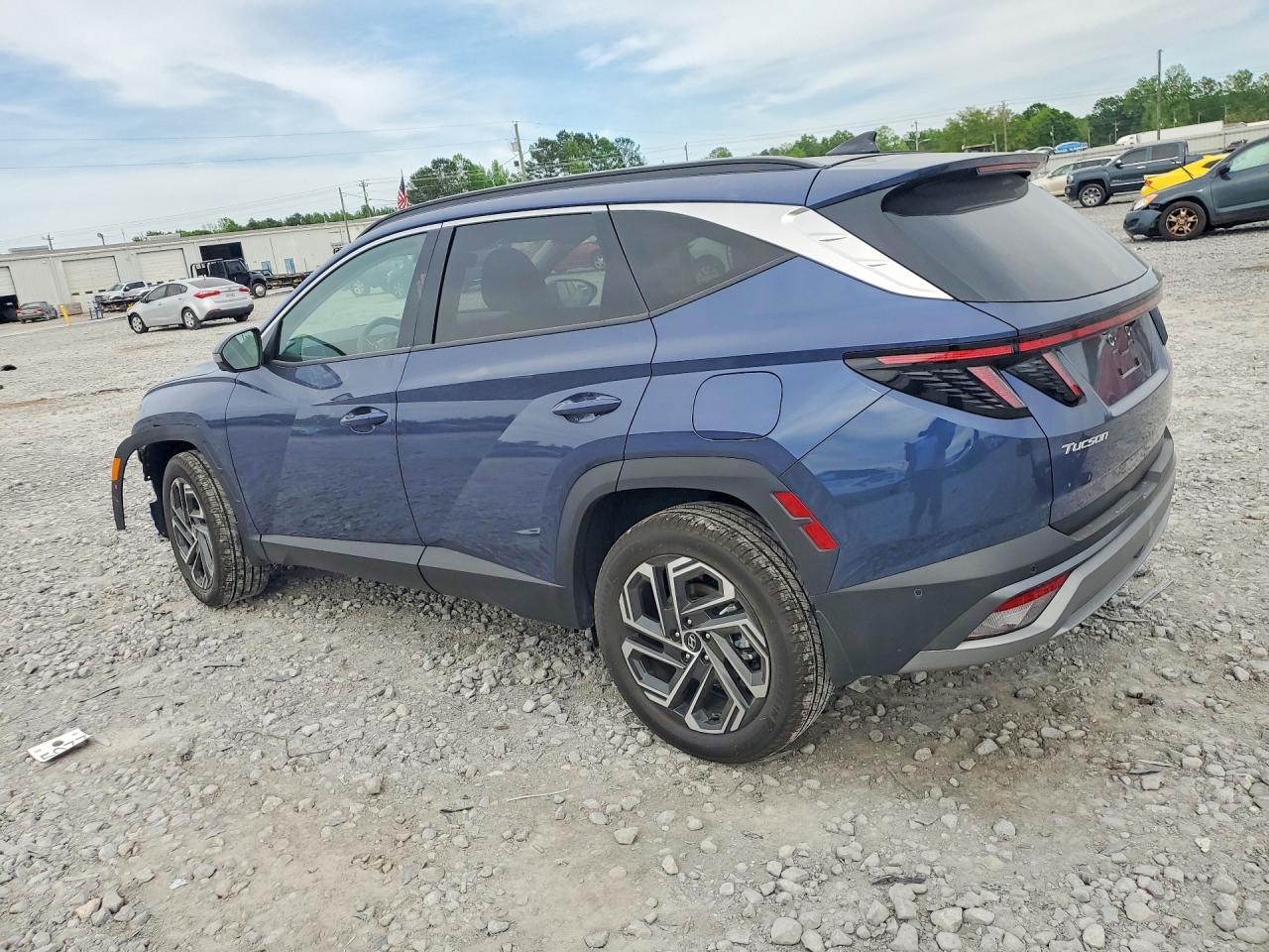 2026 HYUNDAI TUCSON LIMITED photo 4