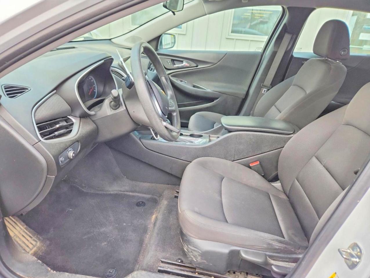 2020 CHEVROLET MALIBU LS photo 13