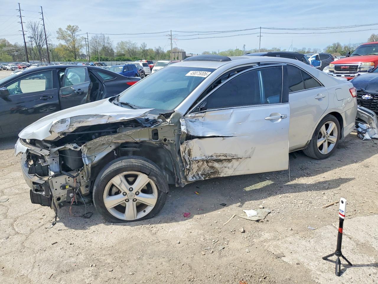 2011 TOYOTA CAMRY