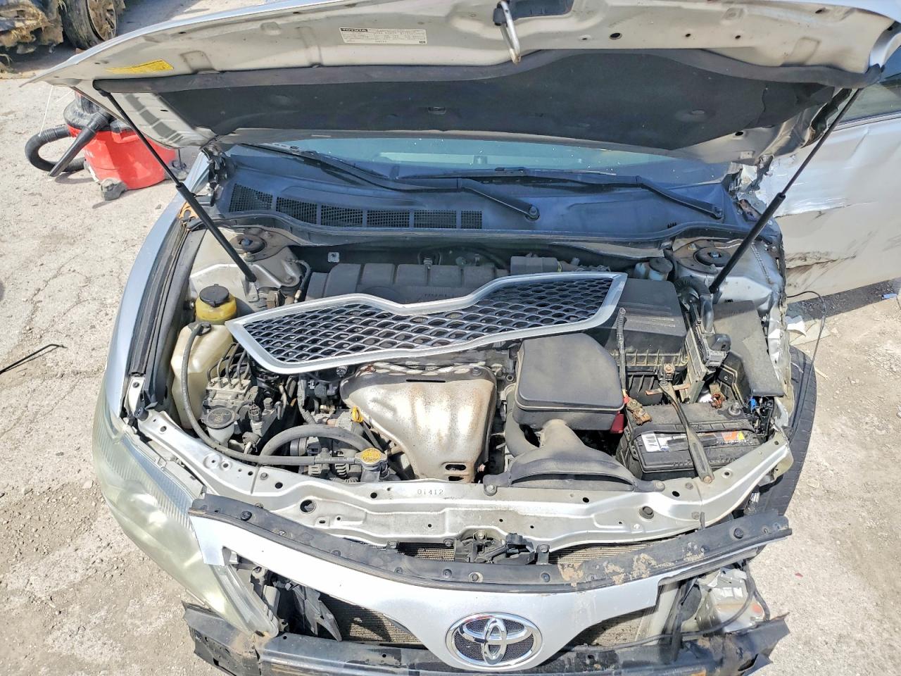 2011 TOYOTA CAMRY SE photo 21