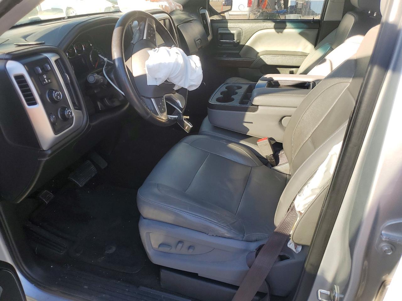 2017 GMC SIERRA K1500 SLT photo 19