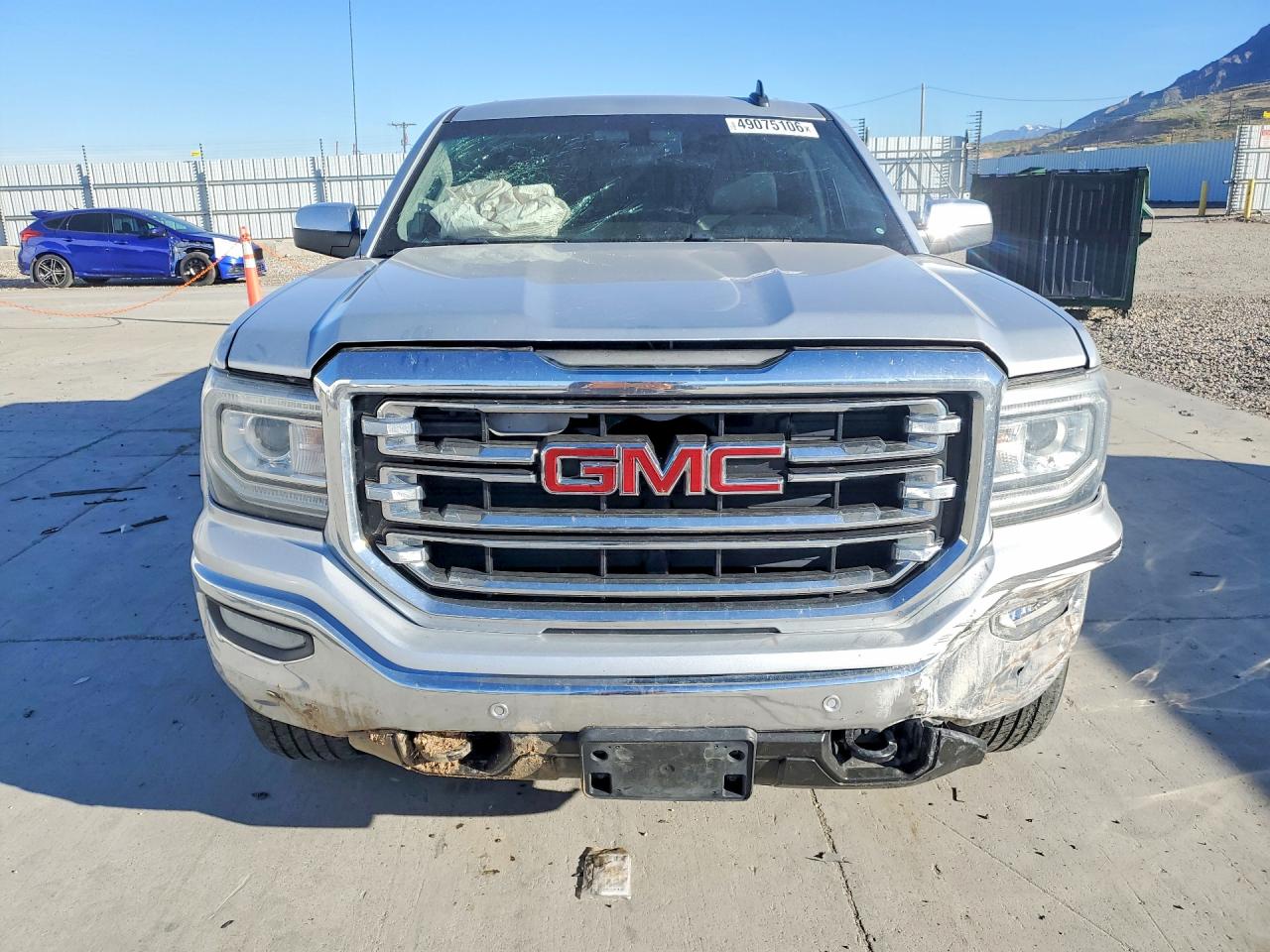 2017 GMC SIERRA K1500 SLT photo 13