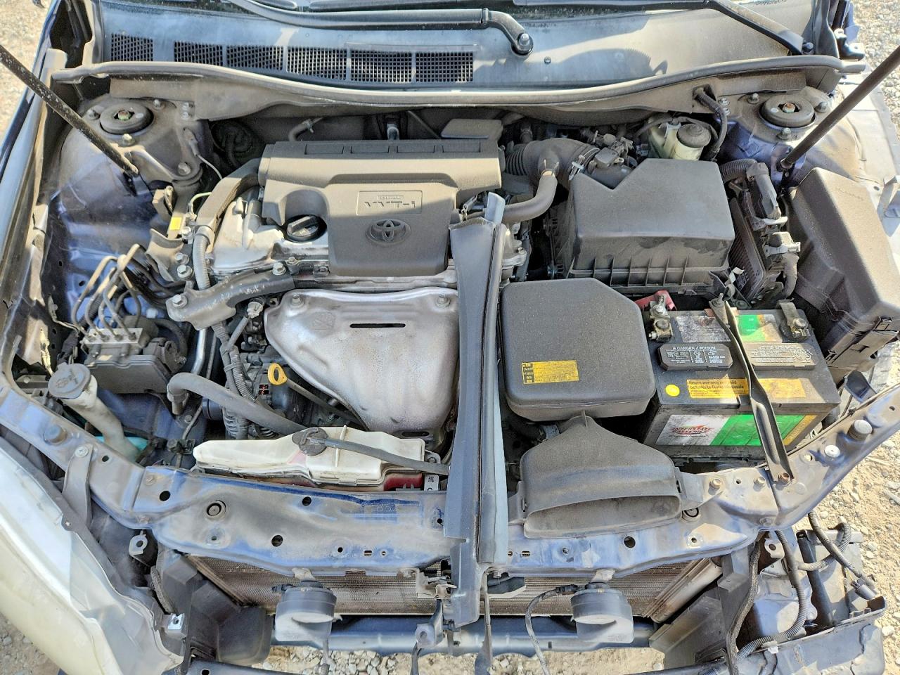 2015 TOYOTA CAMRY LE photo 11