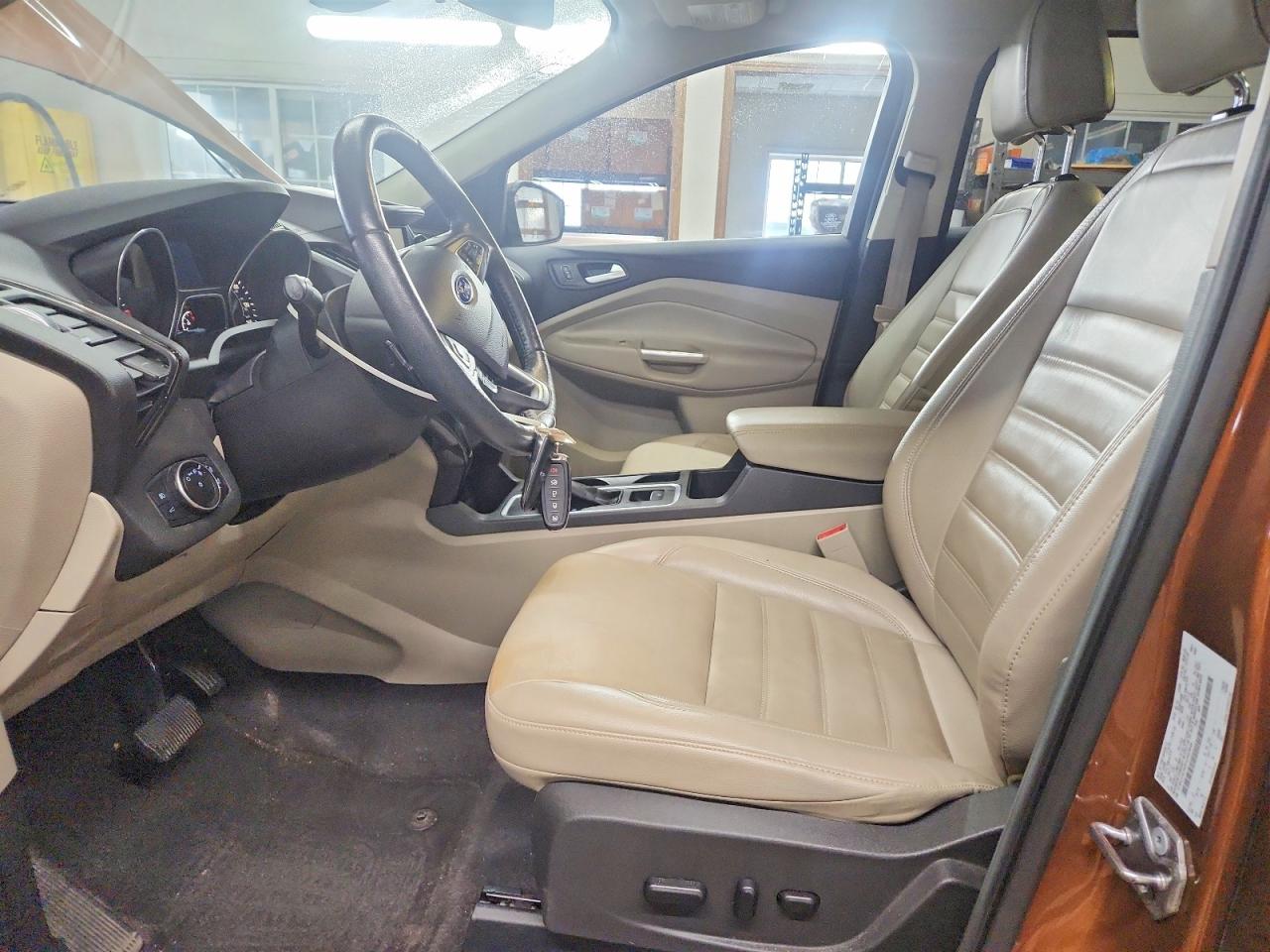 2017 FORD ESCAPE TITANIUM photo 13