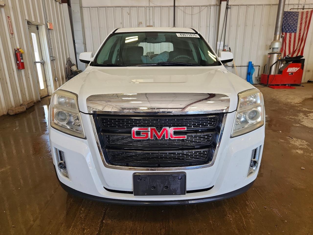 2011 GMC TERRAIN SLE photo 13