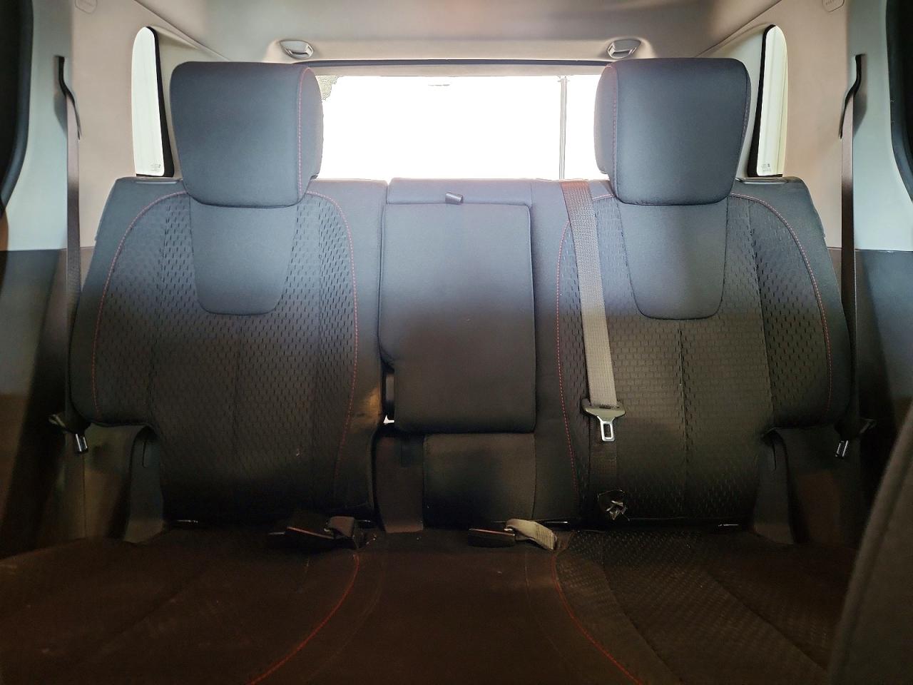 2011 GMC TERRAIN SLE photo 28