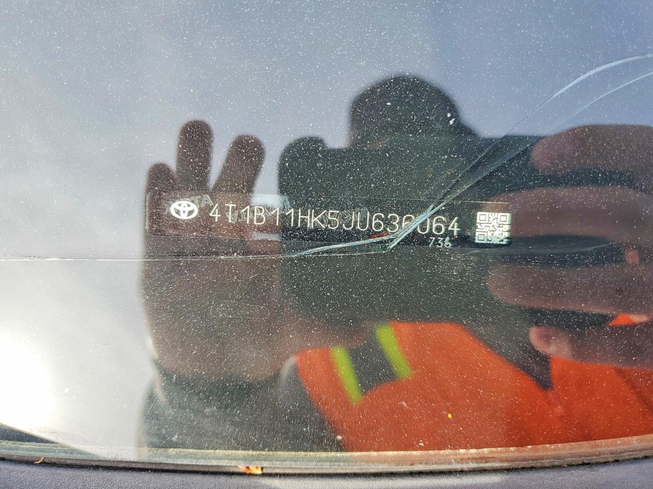2018 TOYOTA CAMRY SE photo 12