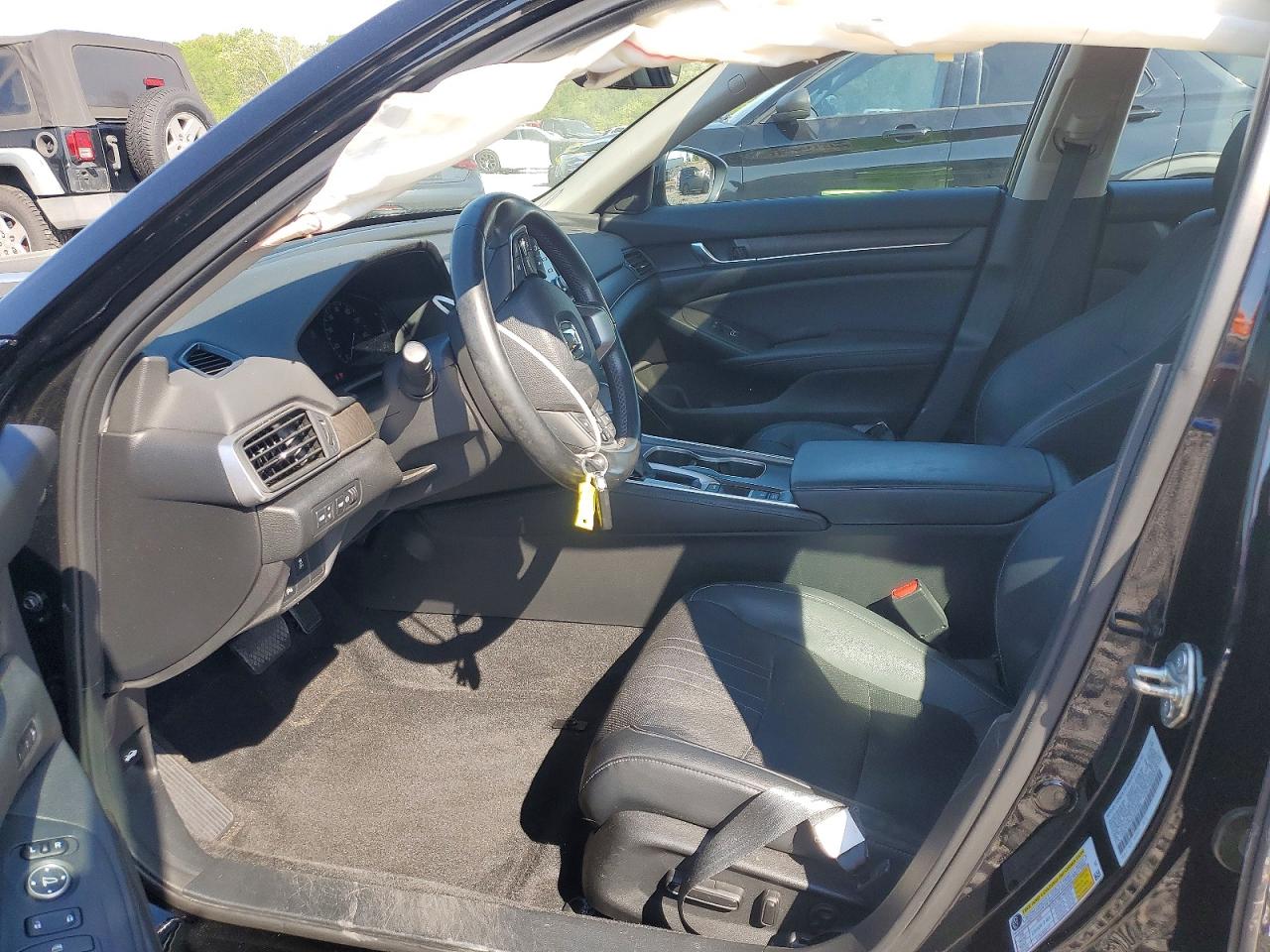 2018 HONDA ACCORD TOURING photo 7